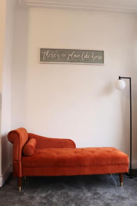 Charming 3 Bedroom Property Free Wifi & Parking Leeds  Exterior foto